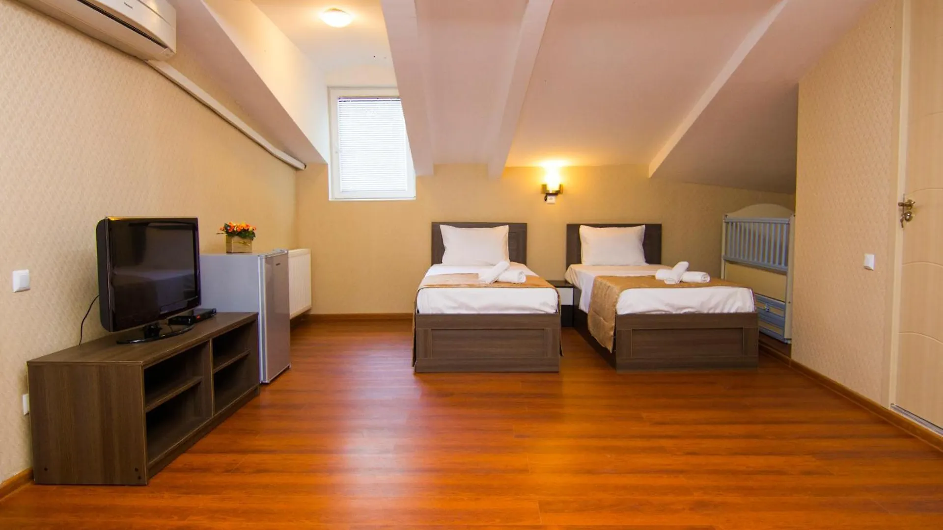 Hotel Care Inn Тбилиси