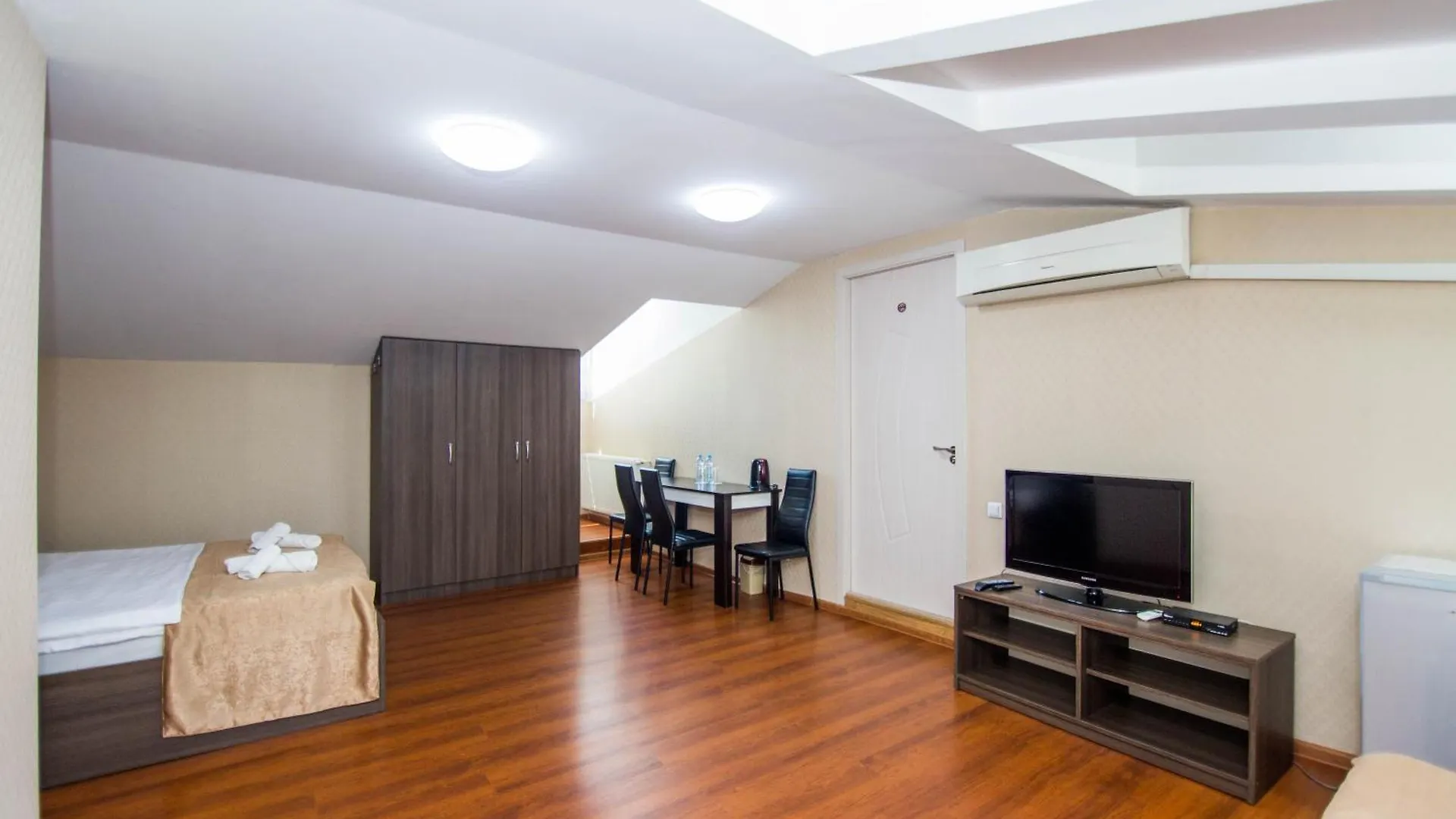 Hotel Care Inn Тбилиси